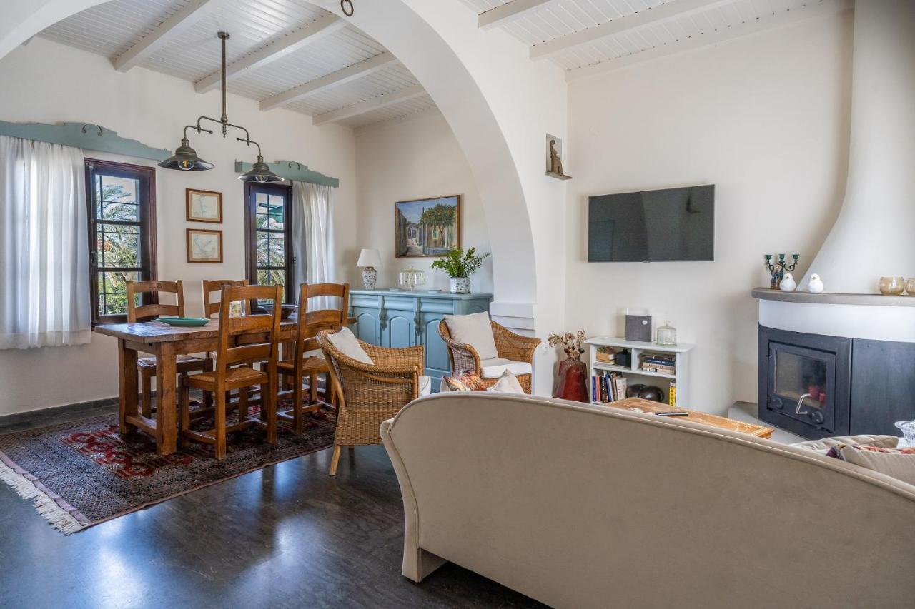 Carissa House In Crete Lägenhet Sitia  Exteriör bild